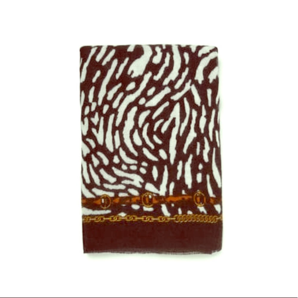 💕 Zara Chain print scarf